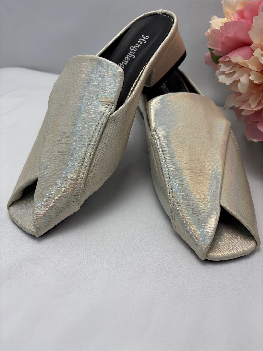 Hengshengda Iridescent Womens 7 Cream Square-Toe Slip-On Block Heel Mules #446 - Picture 4 of 13